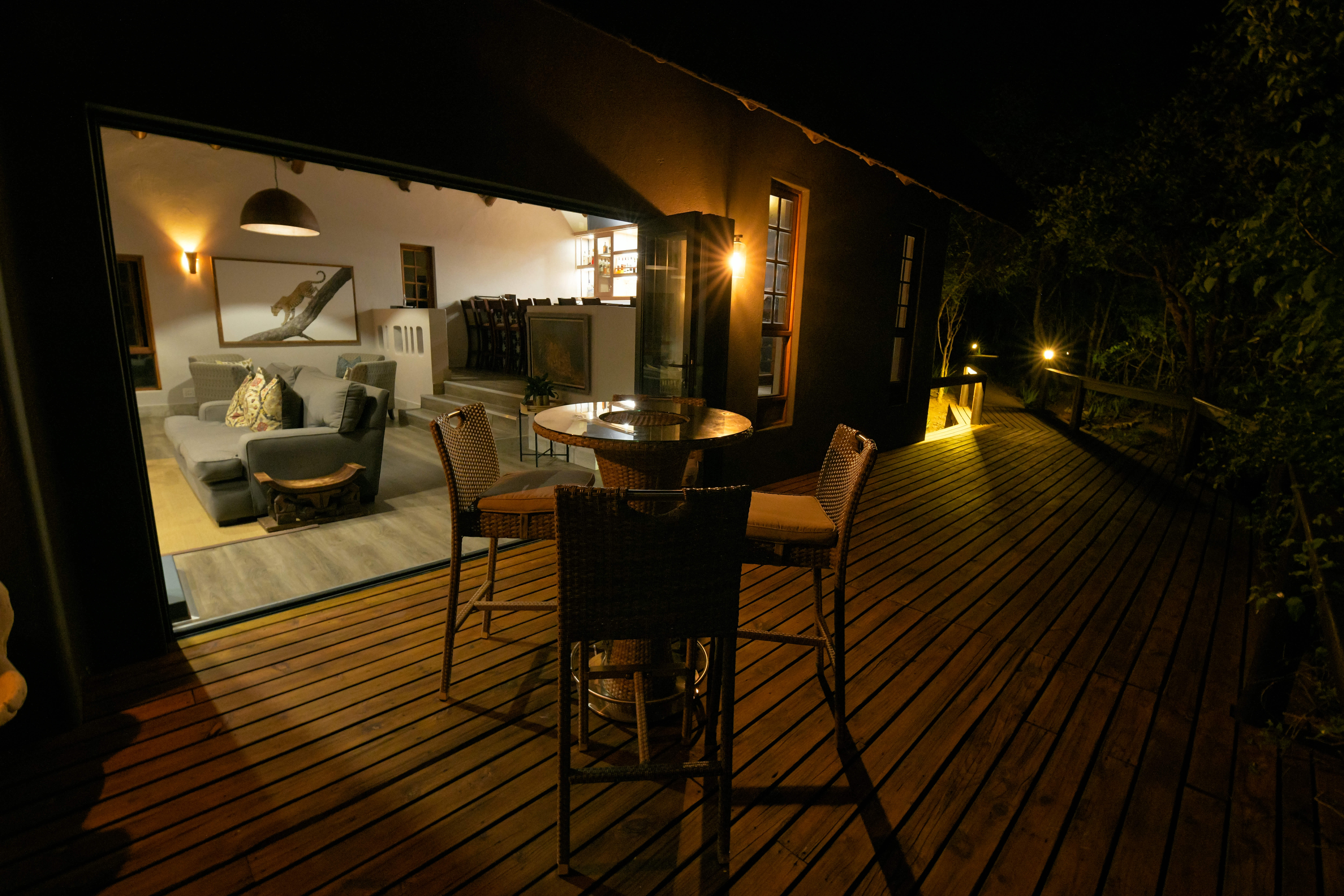 bar and lounge sabi sands